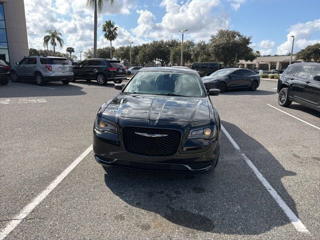 Used 2019 Chrysler 300 Touring w/ Sport Appearance Package image 2