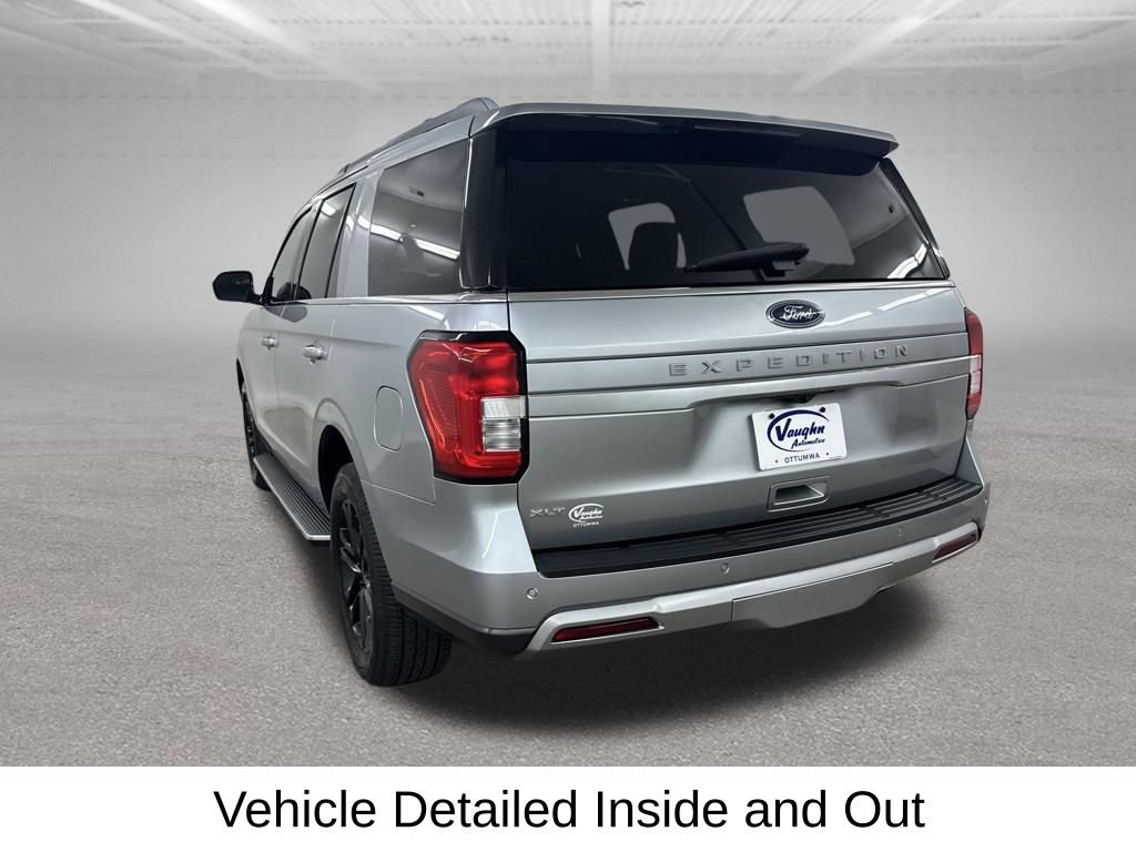 Used 2022 Ford Expedition XLT AWD/4WD image 11