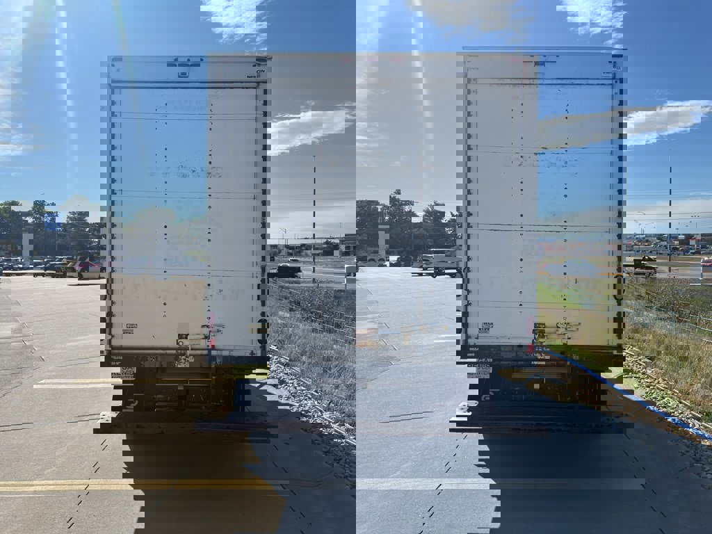 Used 2017 Chevrolet Express 3500 image 4