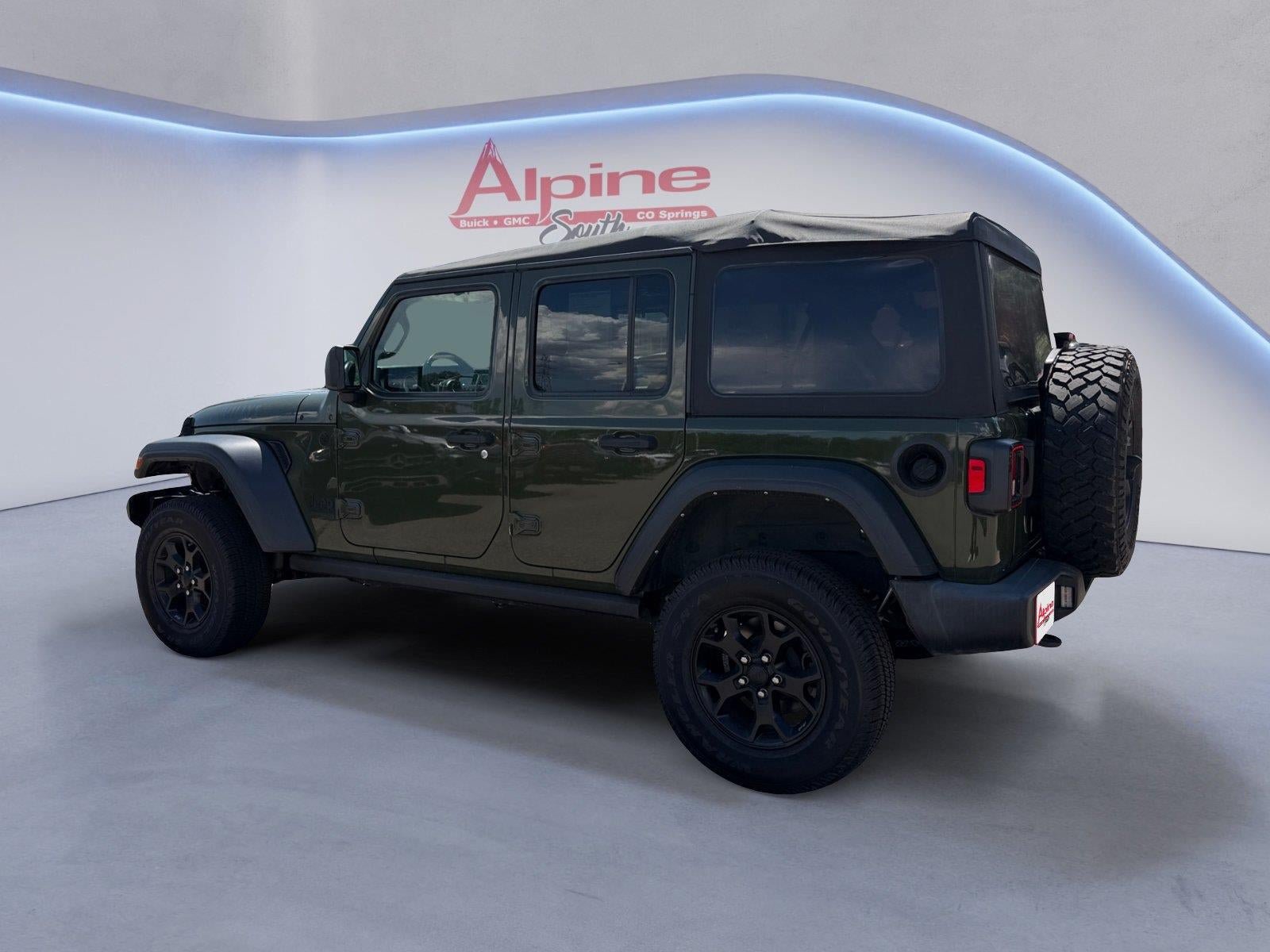 Used 2021 Jeep Wrangler Unlimited Sport AWD/4WD image 3
