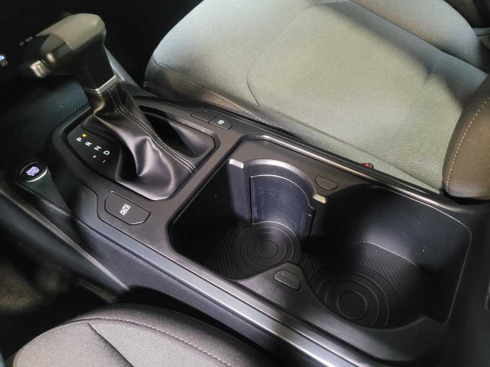 Used 2025 Kia K4 FWD image 26
