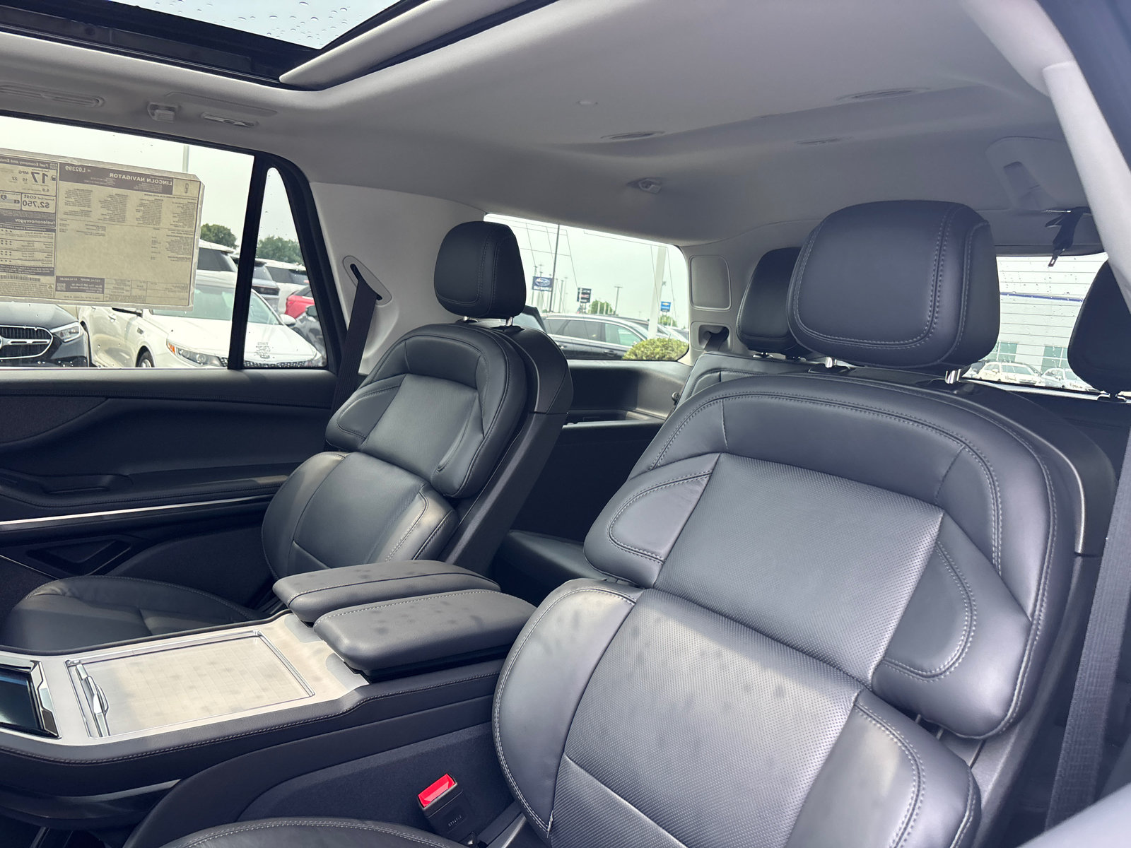 New 2027 Lincoln Navigator Reserve AWD/4WD image 26