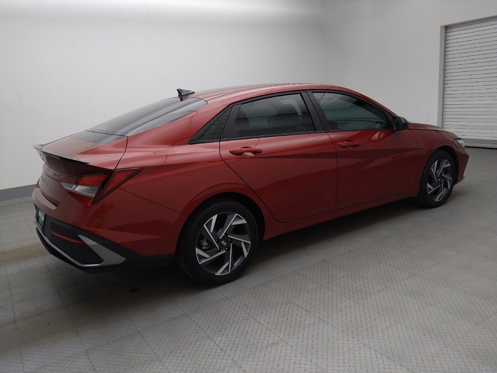 Used 2025 Hyundai Elantra Sport FWD image 10