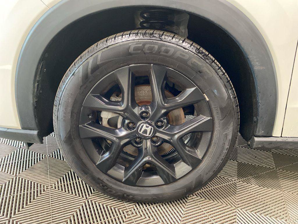 Certified 2023 Honda HR-V Sport image 12