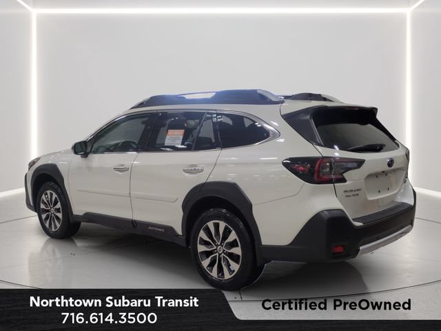 Used 2025 Subaru Outback Touring AWD/4WD image 3