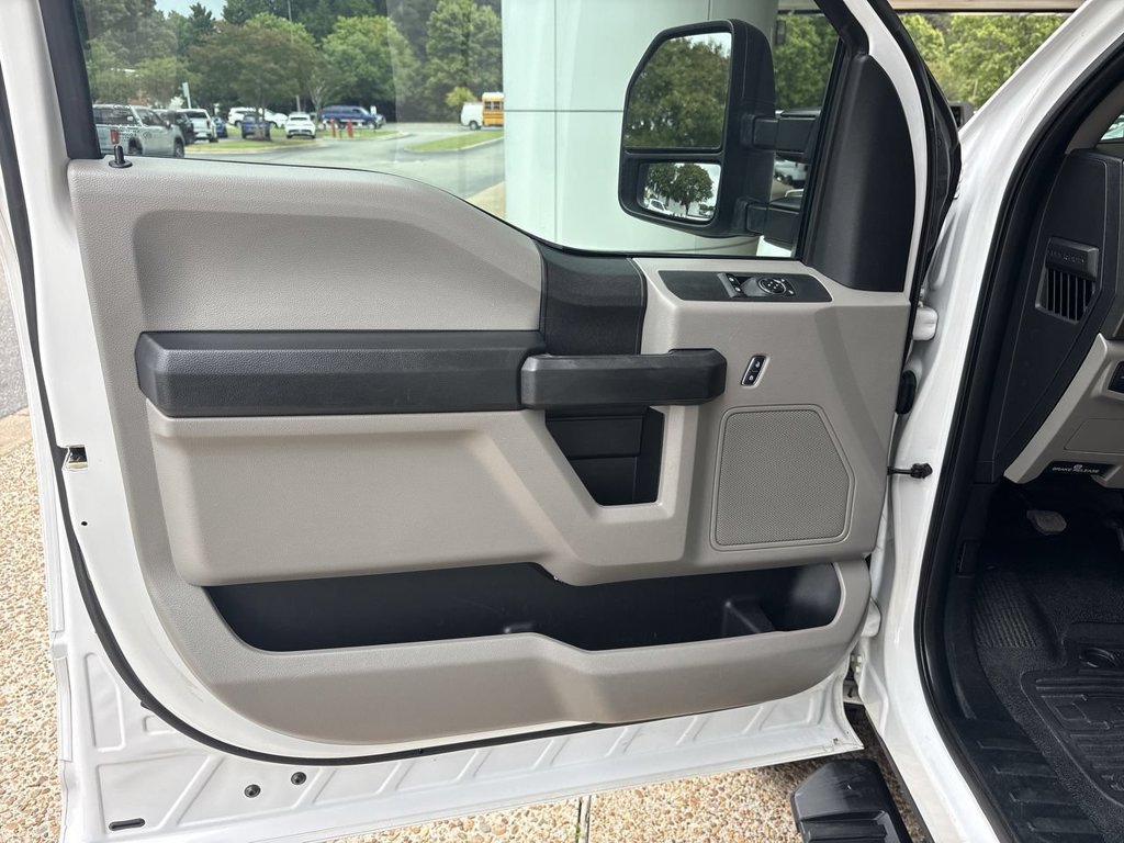 Used 2017 Ford F350 XL AWD/4WD image 18