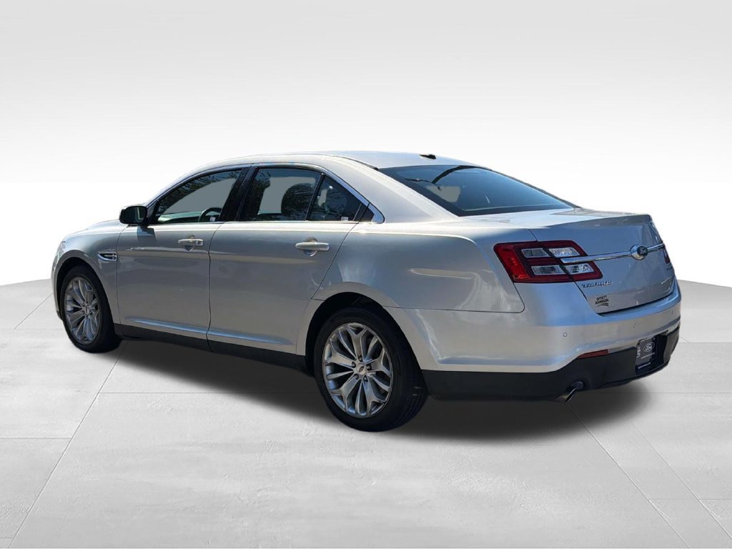 Used 2019 Ford Taurus Limited FWD image 5