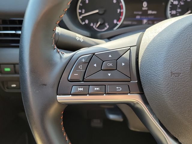 Certified 2025 Nissan Sentra SR FWD image 25
