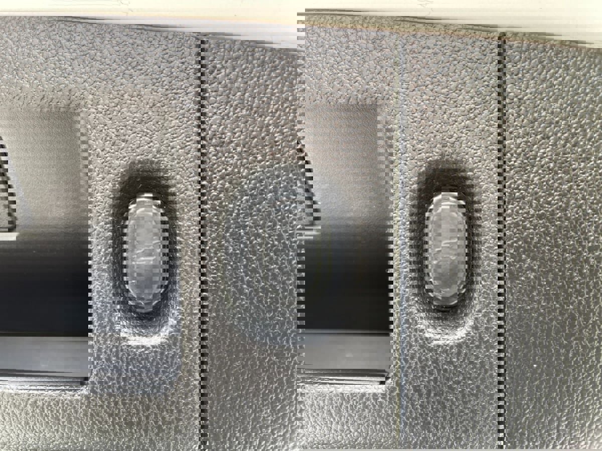 Used 2017 Cadillac Escalade ESV Luxury AWD/4WD image 12