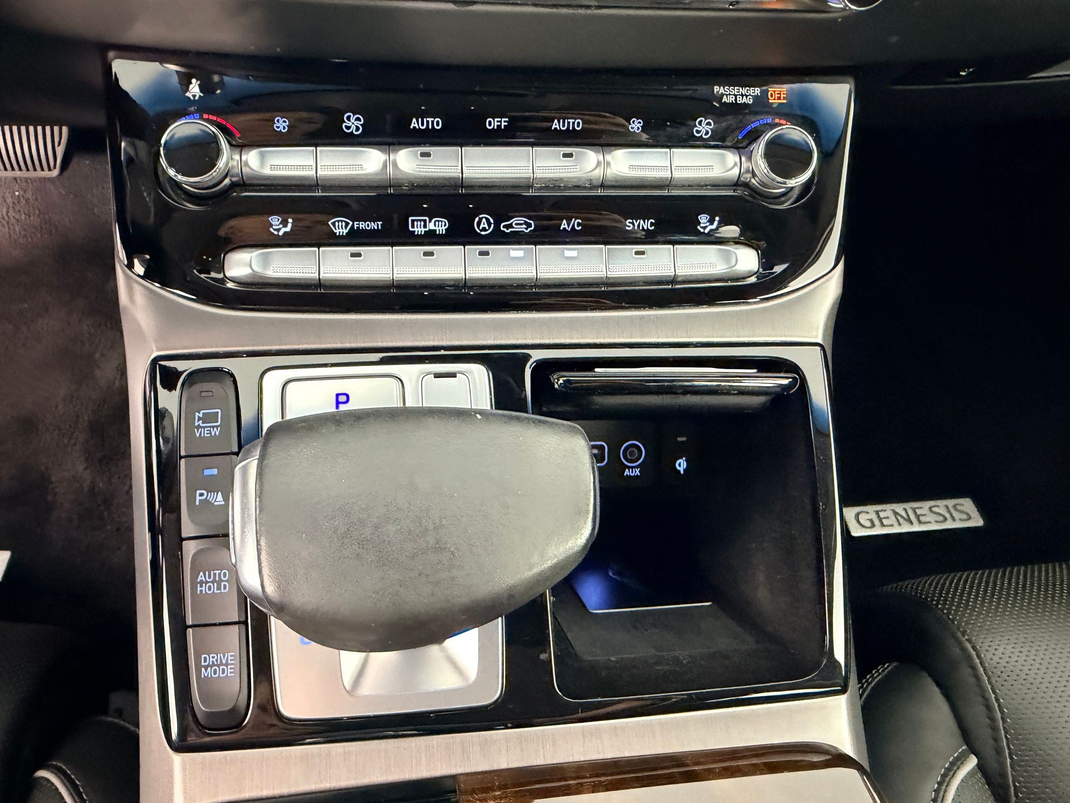 Used 2019 Genesis G90 3.3T Premium AWD/4WD image 18