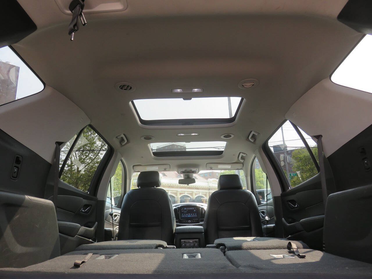 Used 2018 Chevrolet Traverse LT AWD/4WD image 25