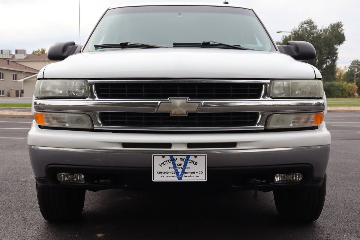 Used 2003 Chevrolet Suburban 2500 LT w/ LT Preferred Equipment Group image 14