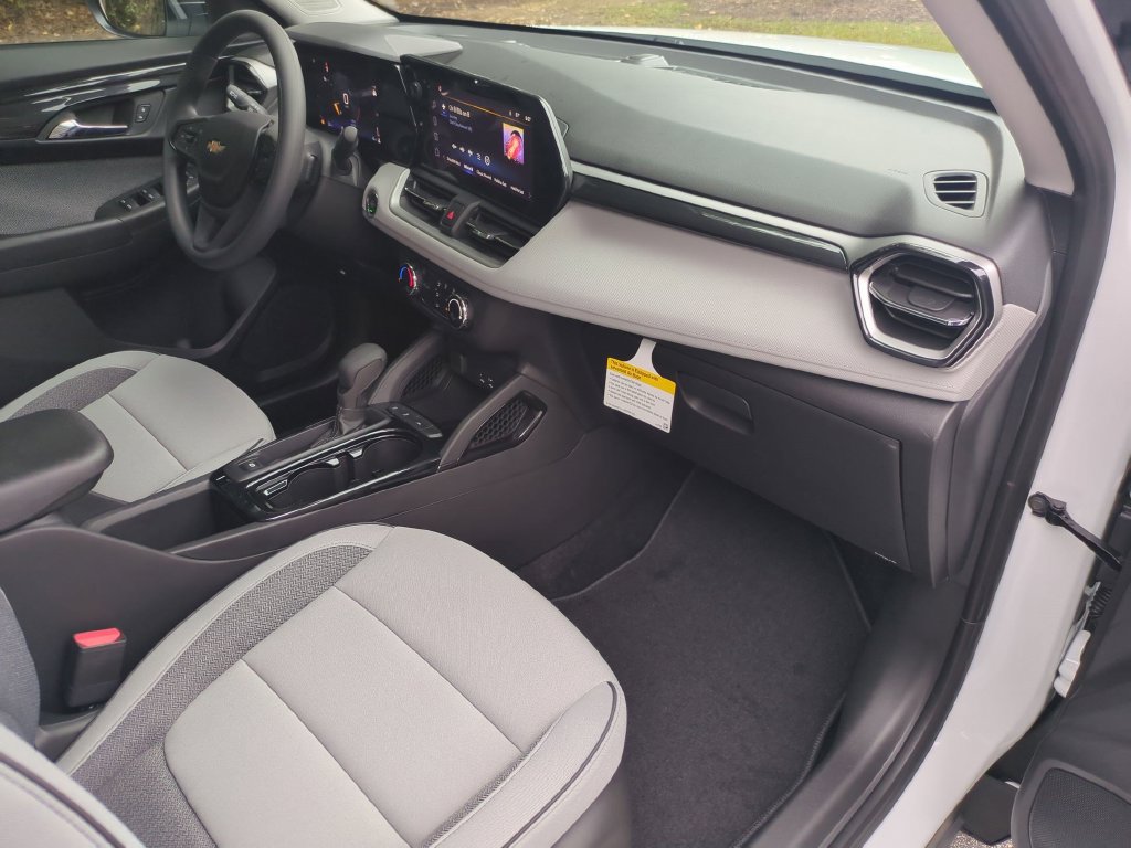 New 2026 Chevrolet TrailBlazer LS w/ LS Convenience Package FWD image 35