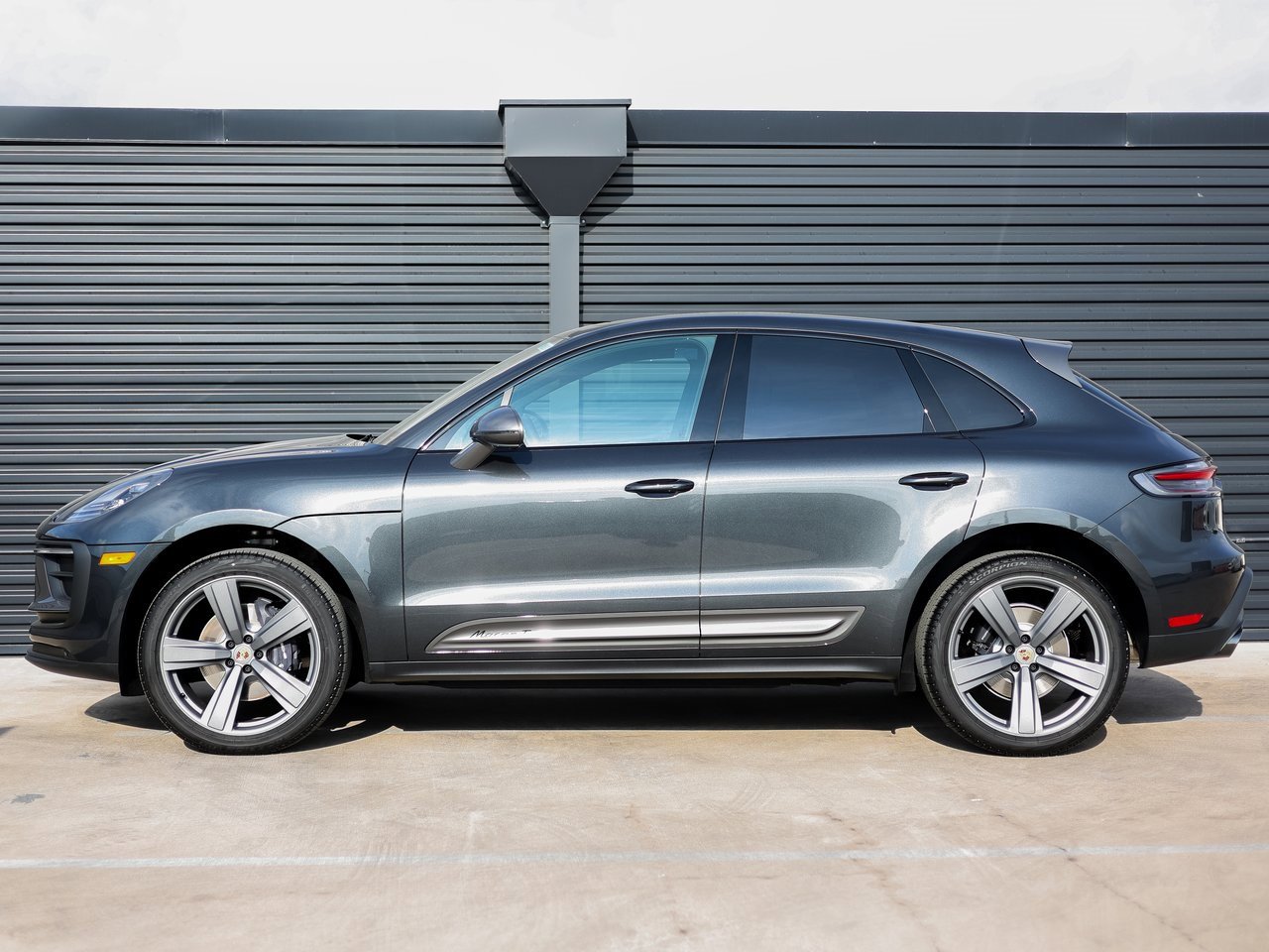 New 2026 Porsche Macan Turbo image 2