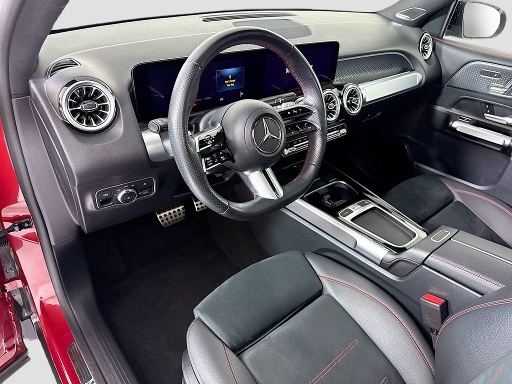 Certified 2024 Mercedes-Benz GLB 250 image 9