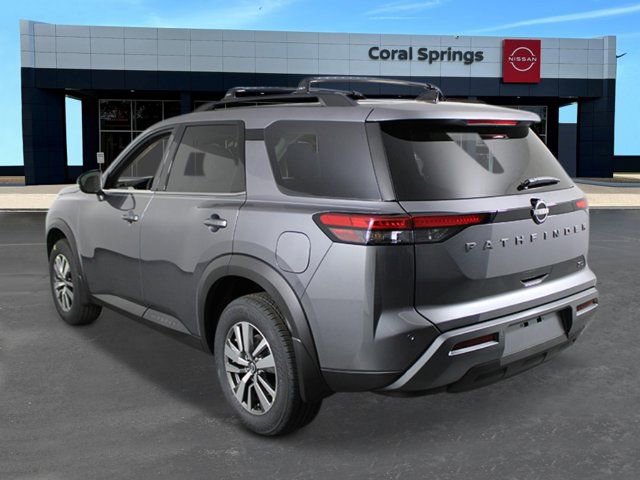 New 2026 Nissan Pathfinder SL image 3