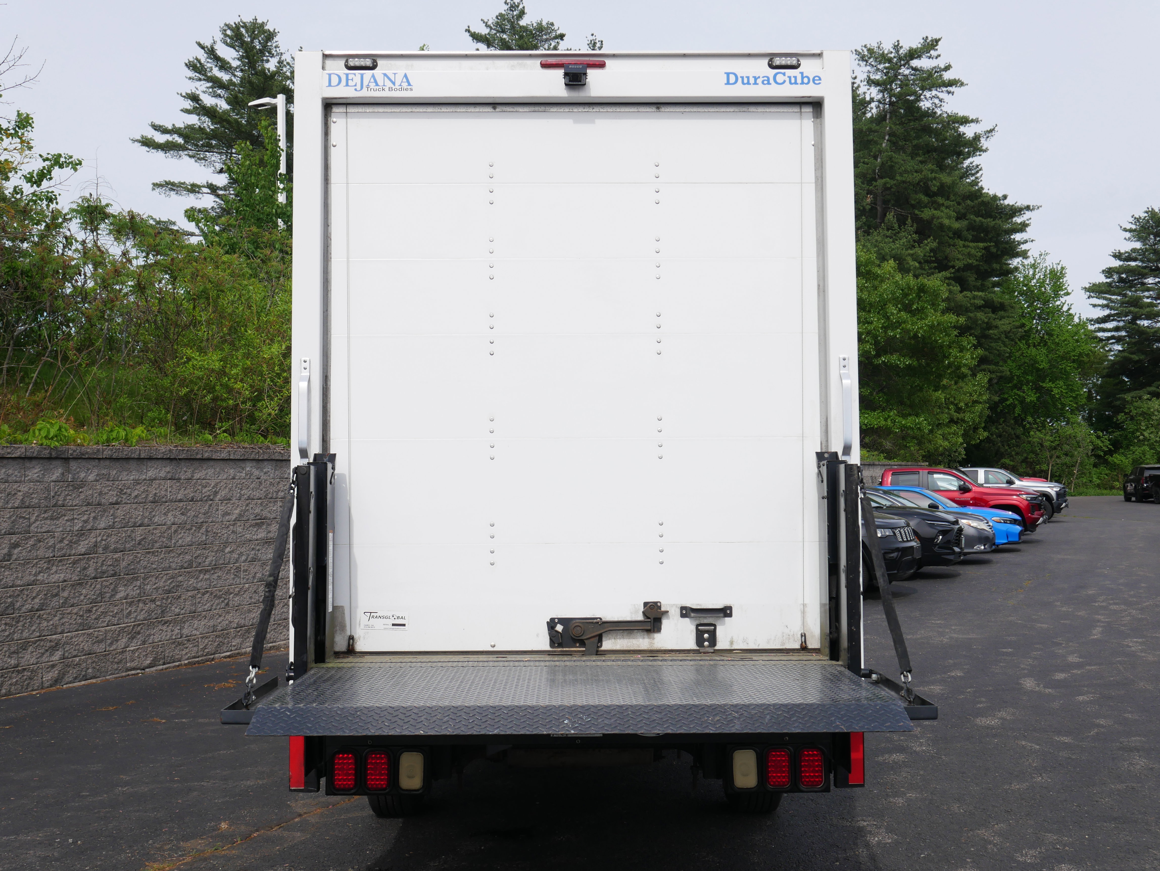 Used 2016 Chevrolet Express 3500 RWD image 7