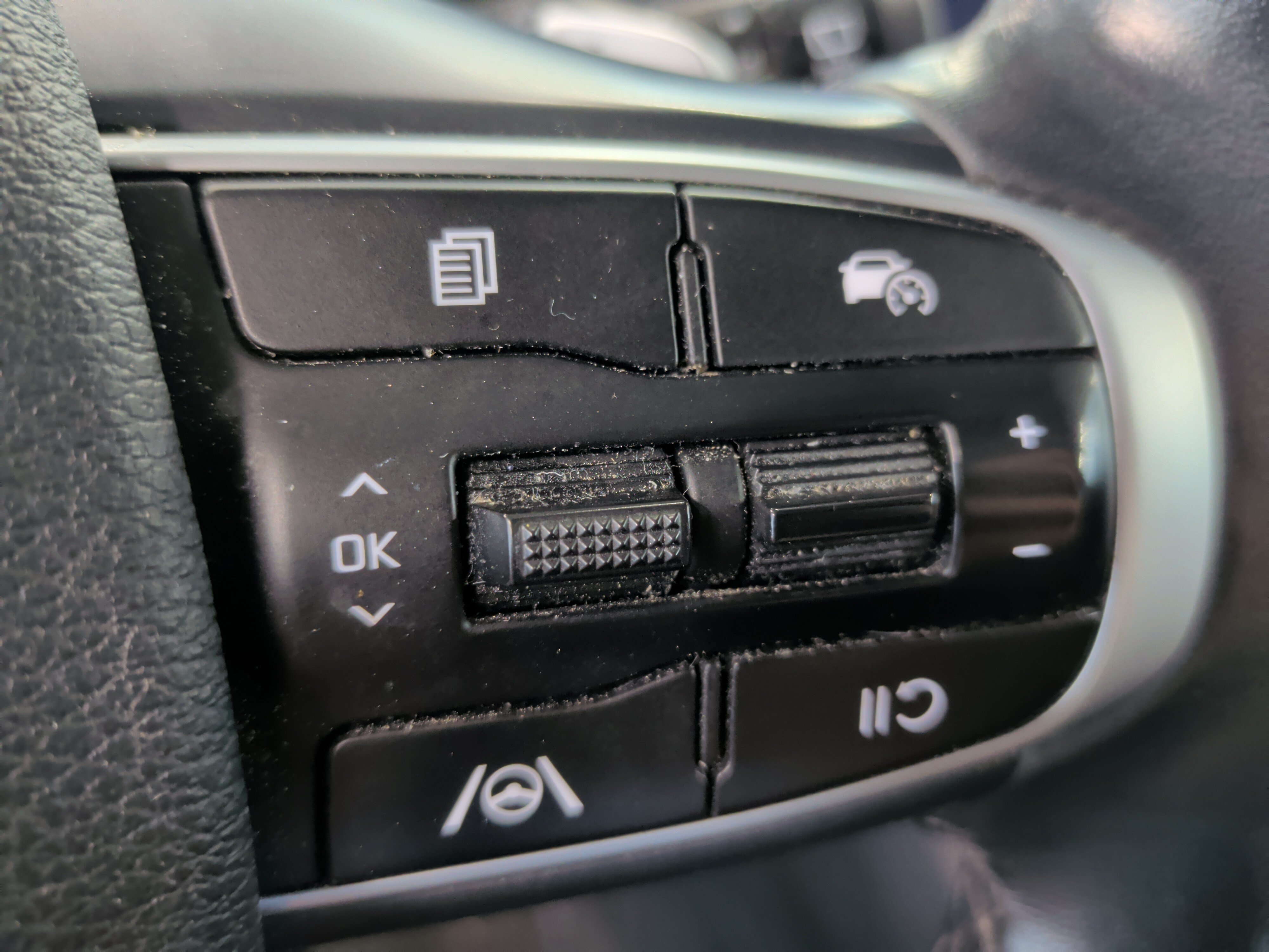 Used 2023 Kia Sportage EX AWD/4WD image 21
