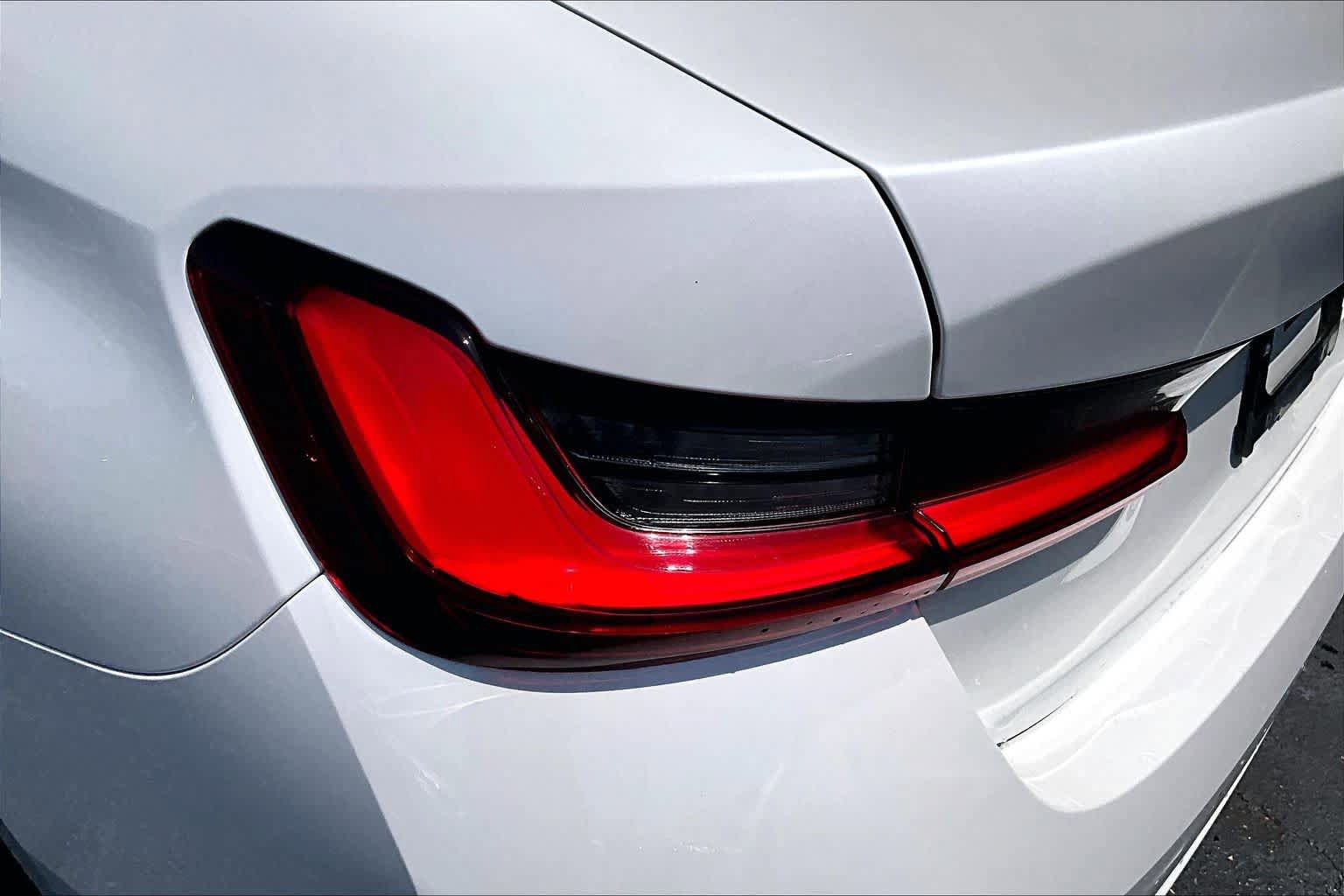 Used 2025 BMW 330i Sedan RWD image 27