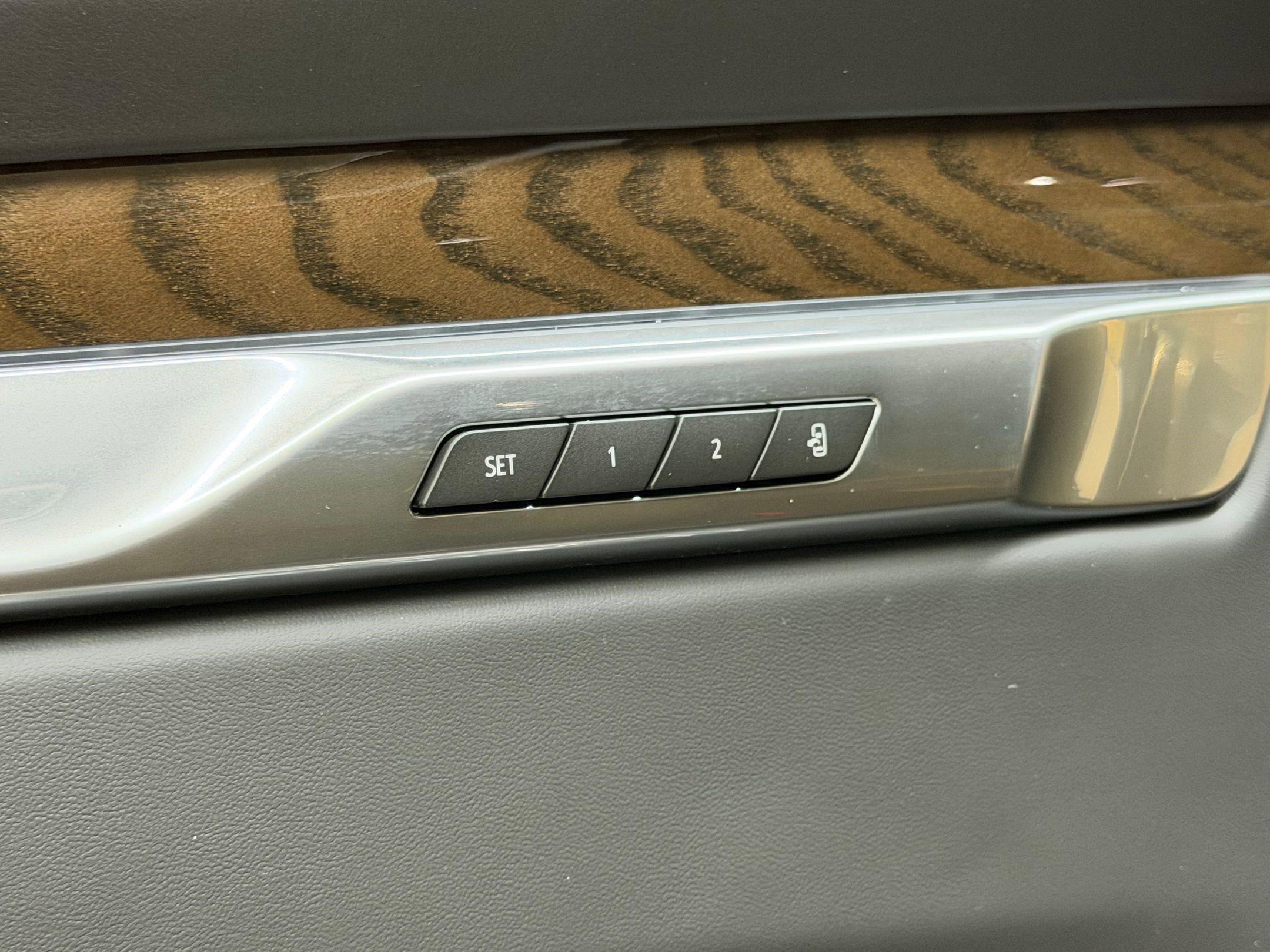 New 2026 Cadillac Escalade Platinum Sport AWD/4WD image 25