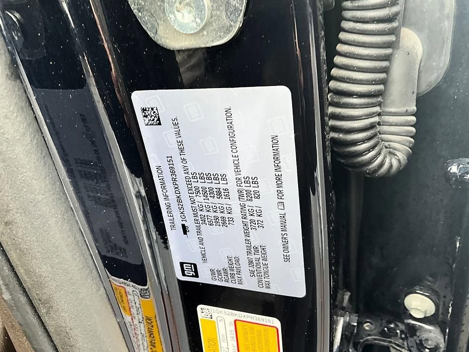 Used 2023 GMC Yukon SLT w/ SLT Premium Package AWD/4WD image 41