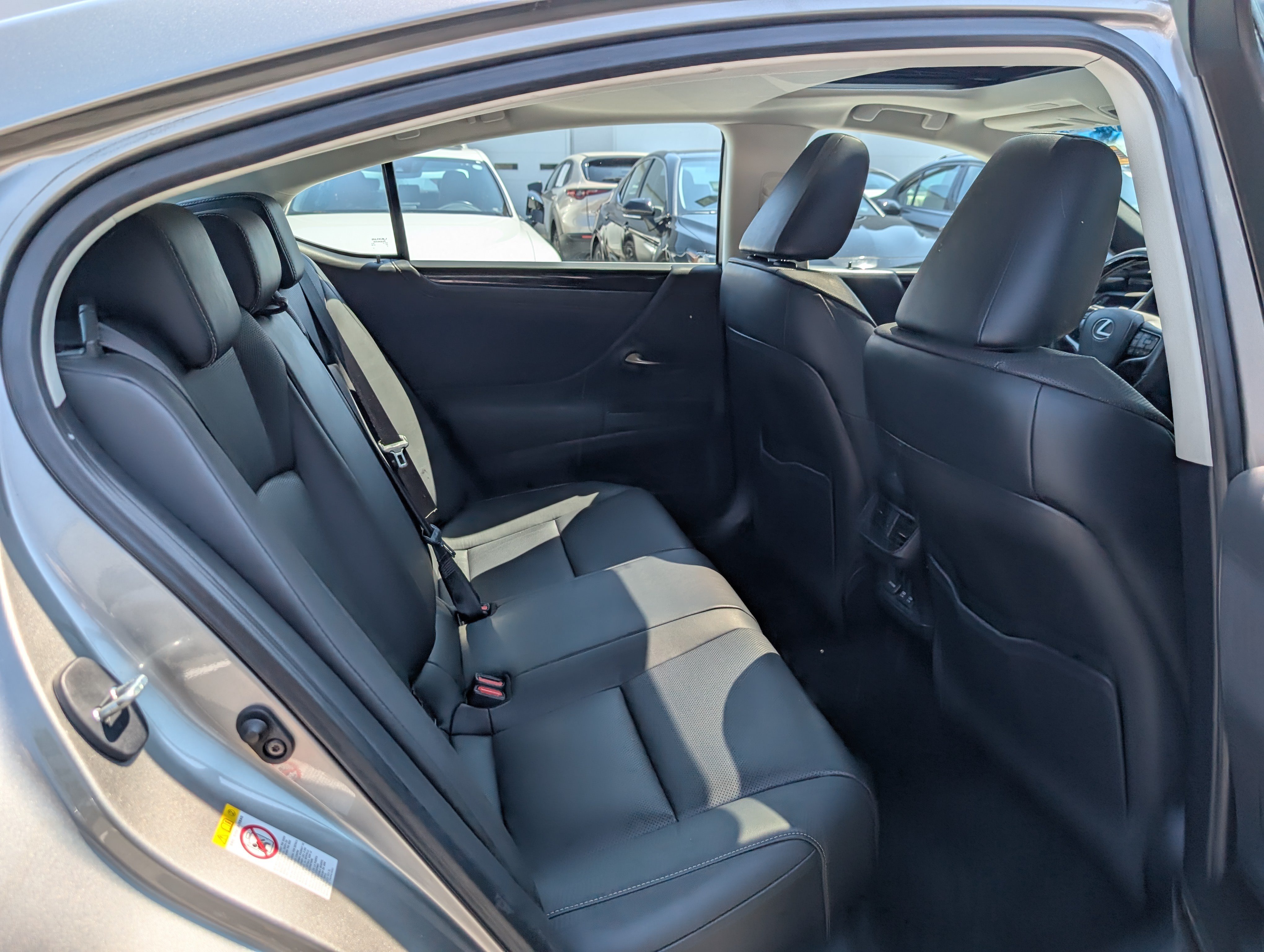 Used 2019 Lexus ES 350 w/ Premium Package FWD image 12