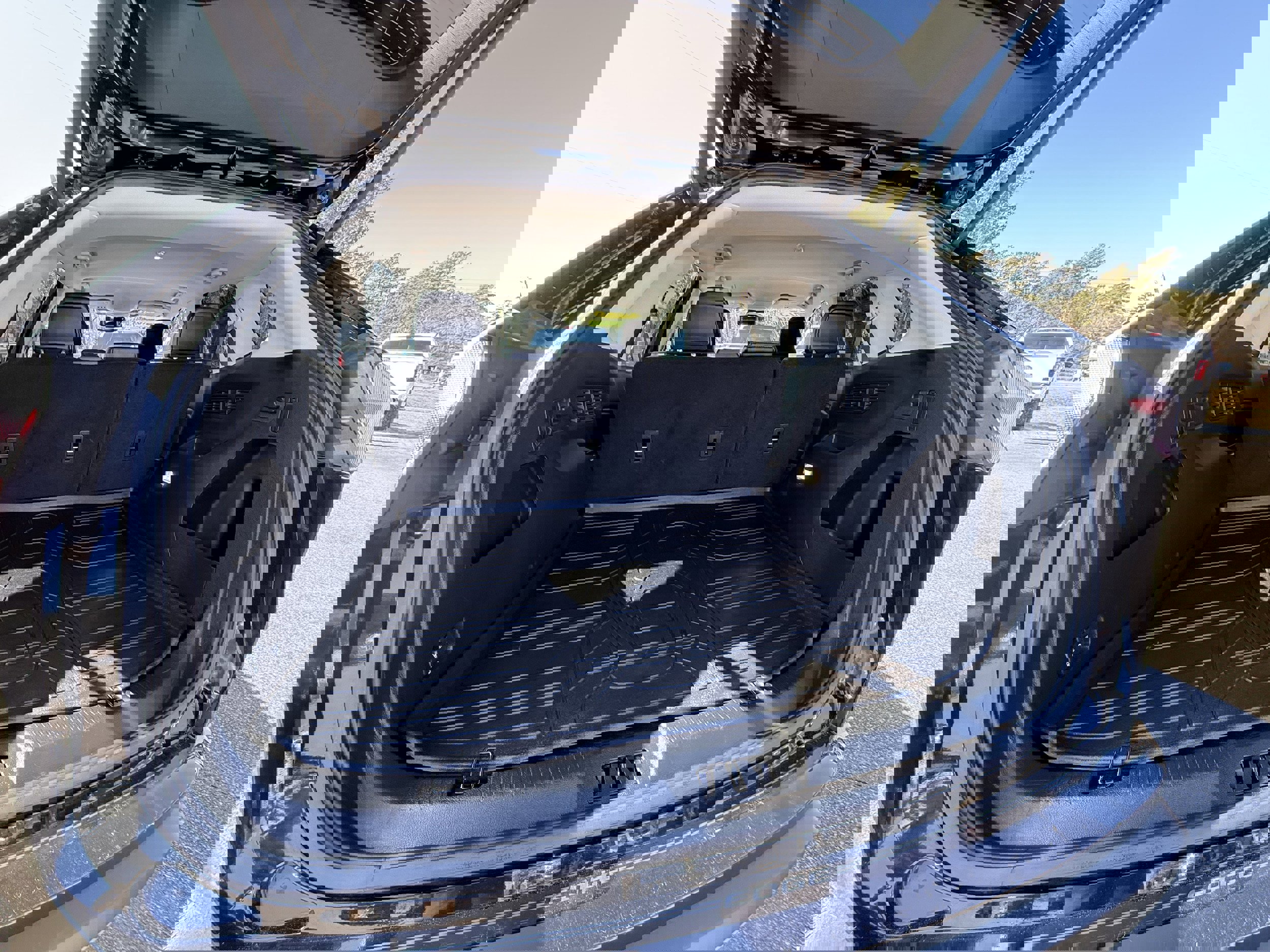 Used 2023 Ford Edge SEL w/ Convenience Package image 24