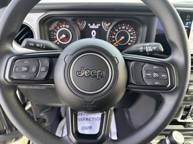 New 2025 Jeep Gladiator Sport image 15