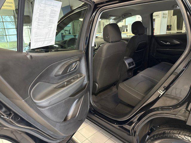 Certified 2024 GMC Terrain SLE w/ Driver Convenience Package image 23