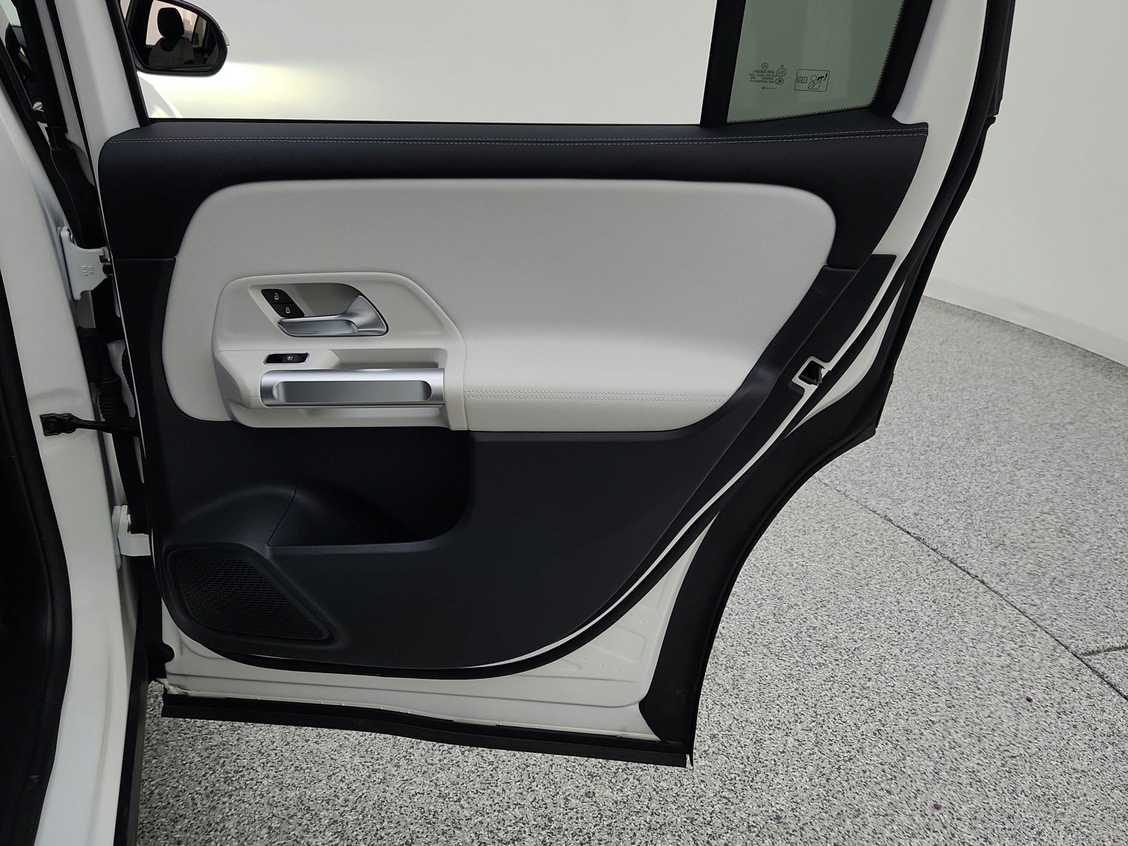 Certified 2022 Mercedes-Benz GLB 250 image 26