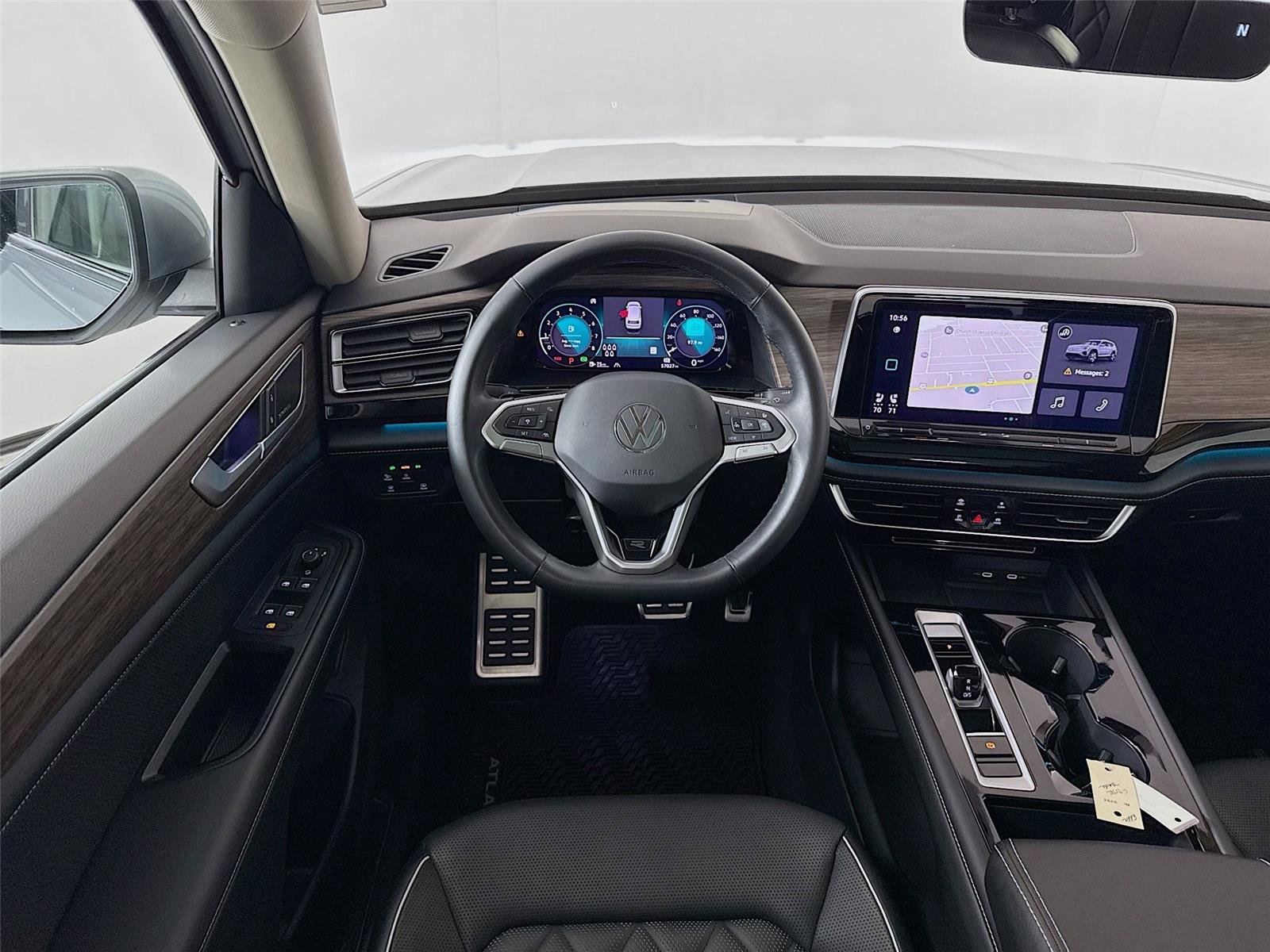 Used 2024 Volkswagen Atlas SEL Premium R-Line image 2