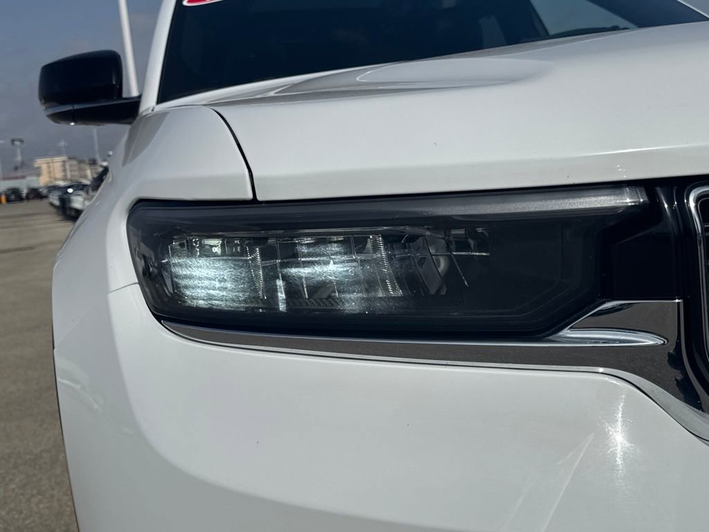 Used 2024 Jeep Grand Cherokee L Limited w/ Luxury Tech Group II image 13