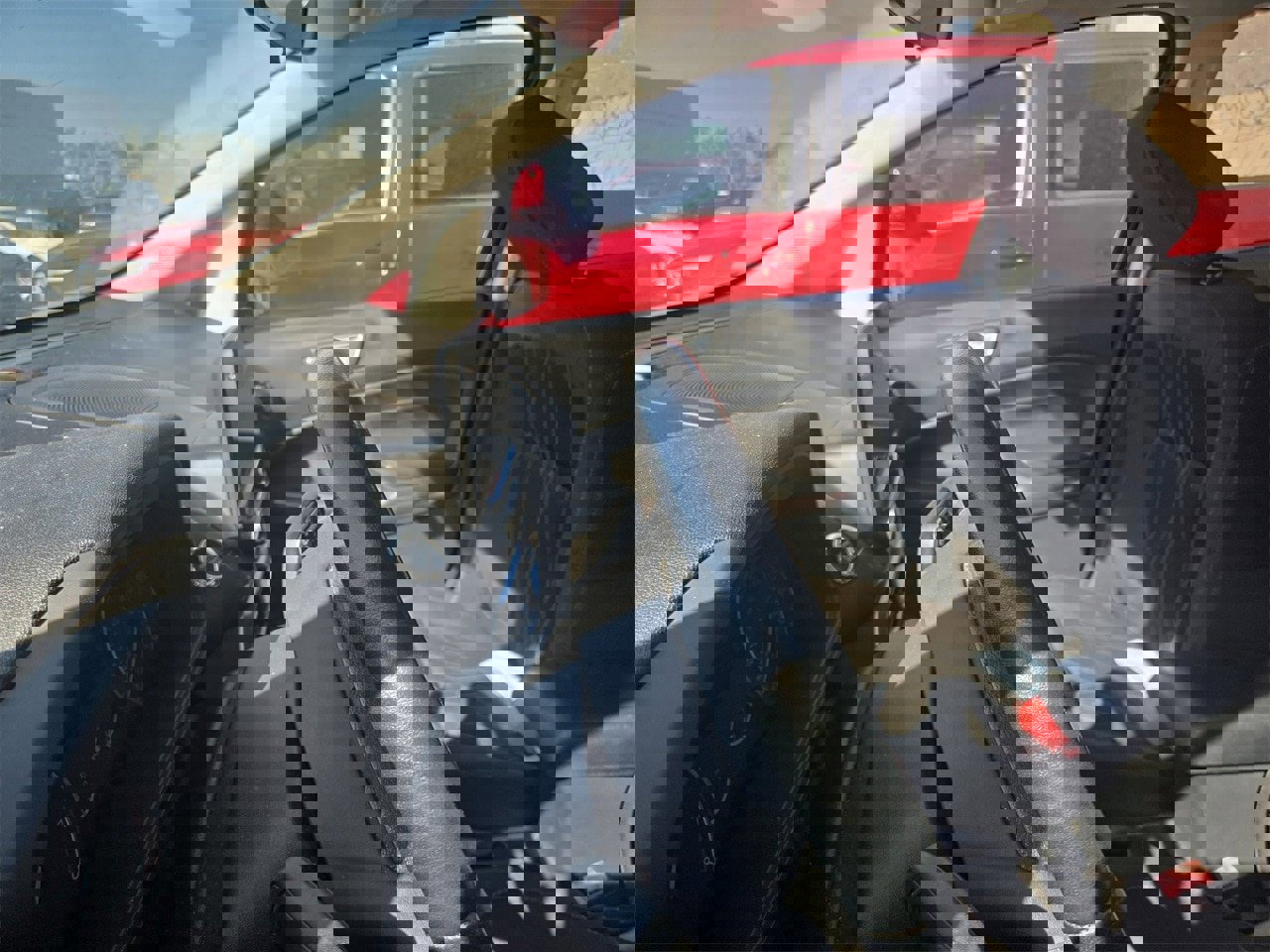 Used 2019 Ford EcoSport SE w/ SE Convenience Package image 9