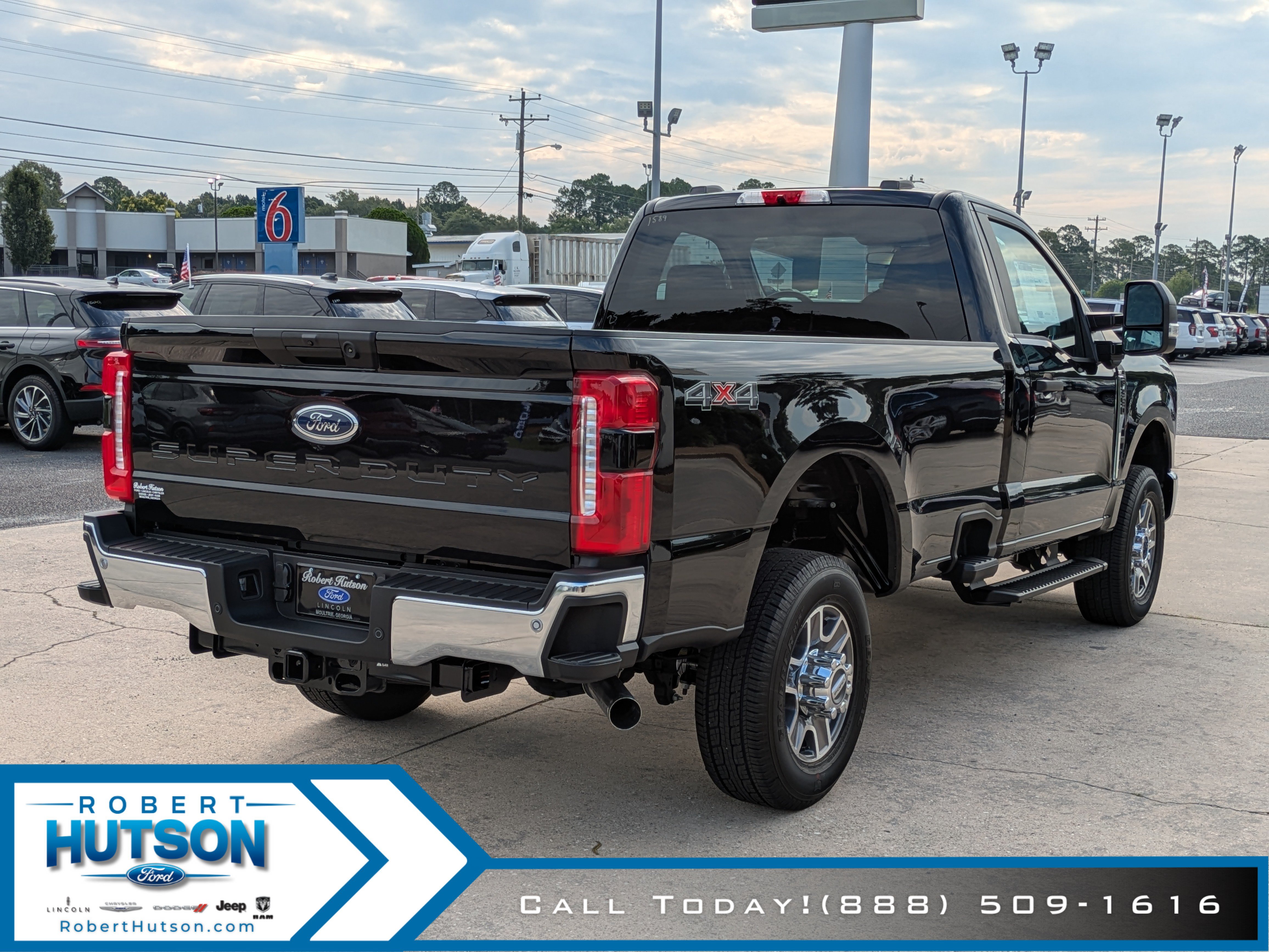 New 2025 Ford F350 XLT w/ 360-Degree Camera Package AWD/4WD image 6