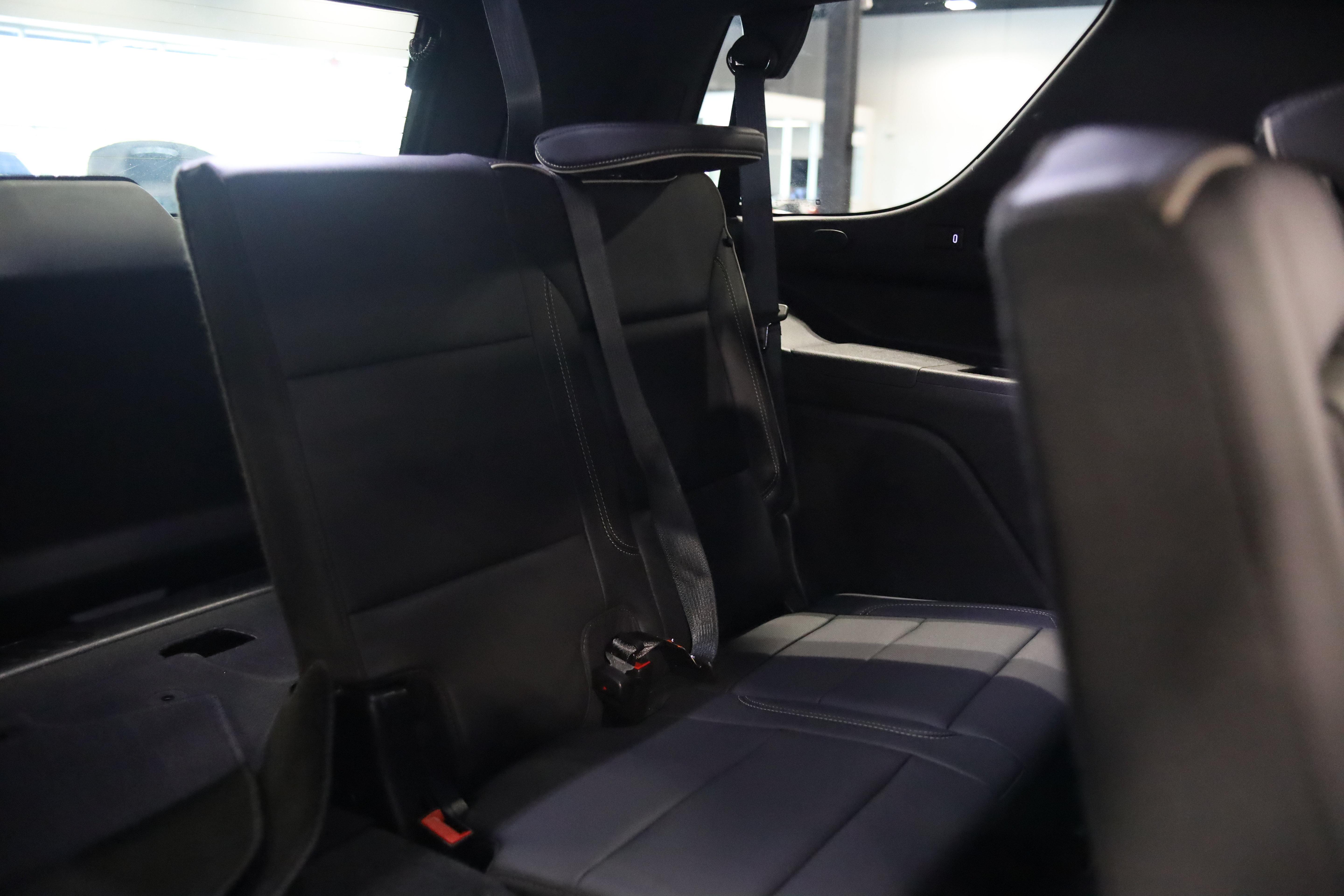 Used 2022 GMC Yukon SLT AWD/4WD image 41
