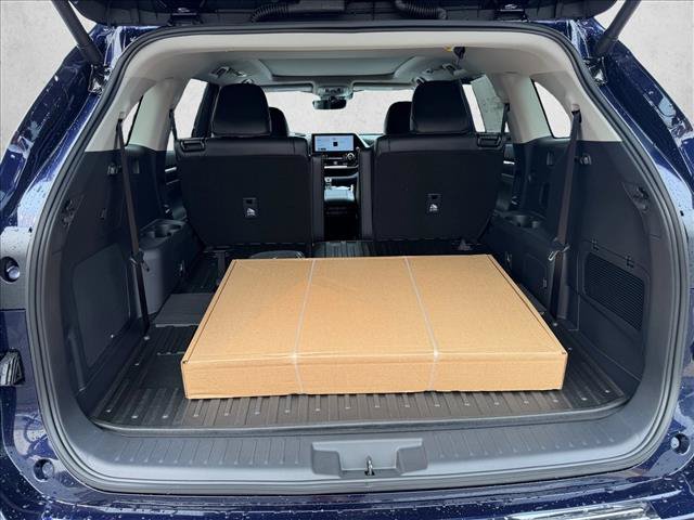 New 2026 Toyota Highlander Platinum AWD/4WD image 8