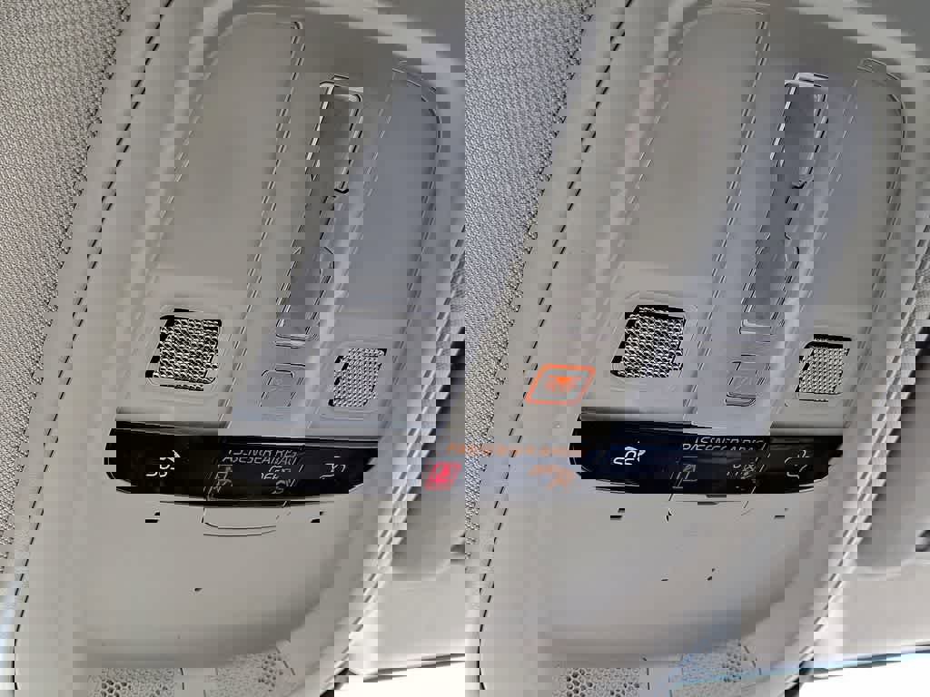 Used 2024 Volvo S60 B5 Core image 26