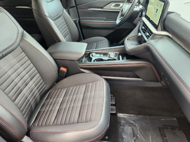 Used 2025 Ford Explorer ST-Line w/ Premium Package RWD image 20