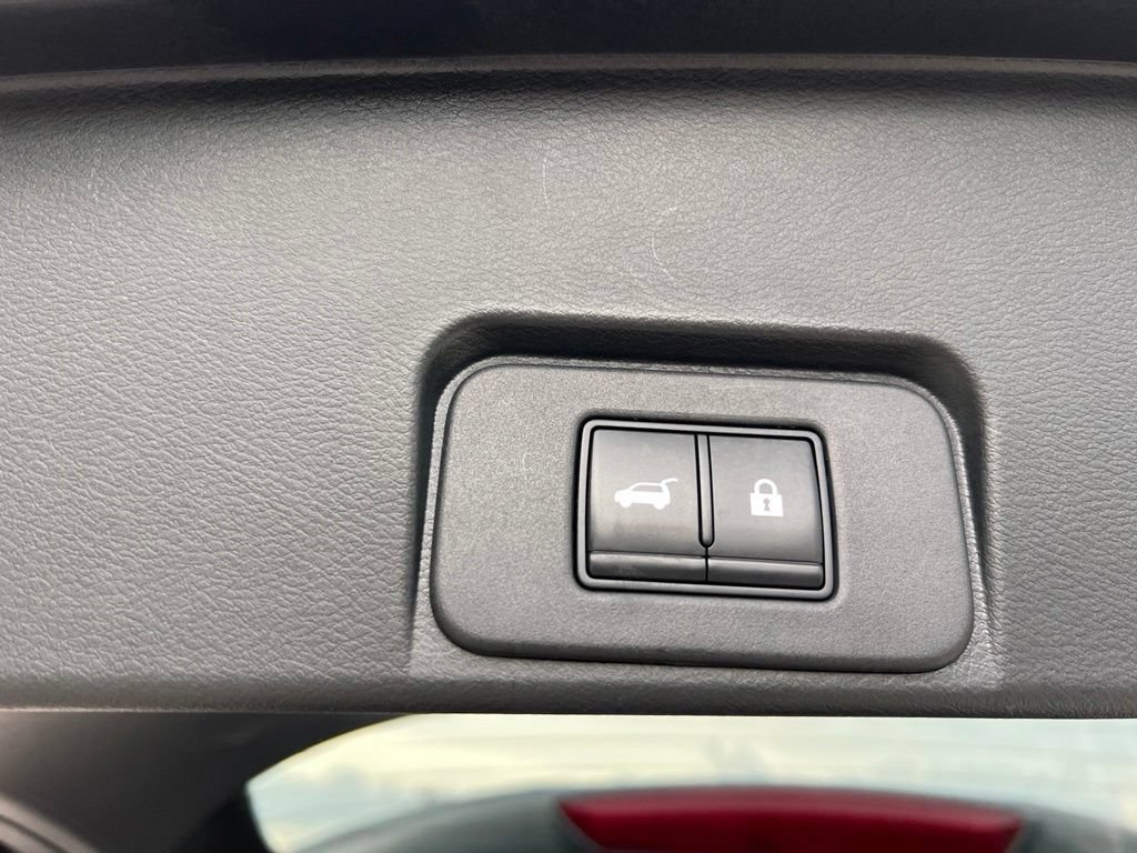 Used 2021 Nissan Rogue SV w/ Premium Package FWD image 26