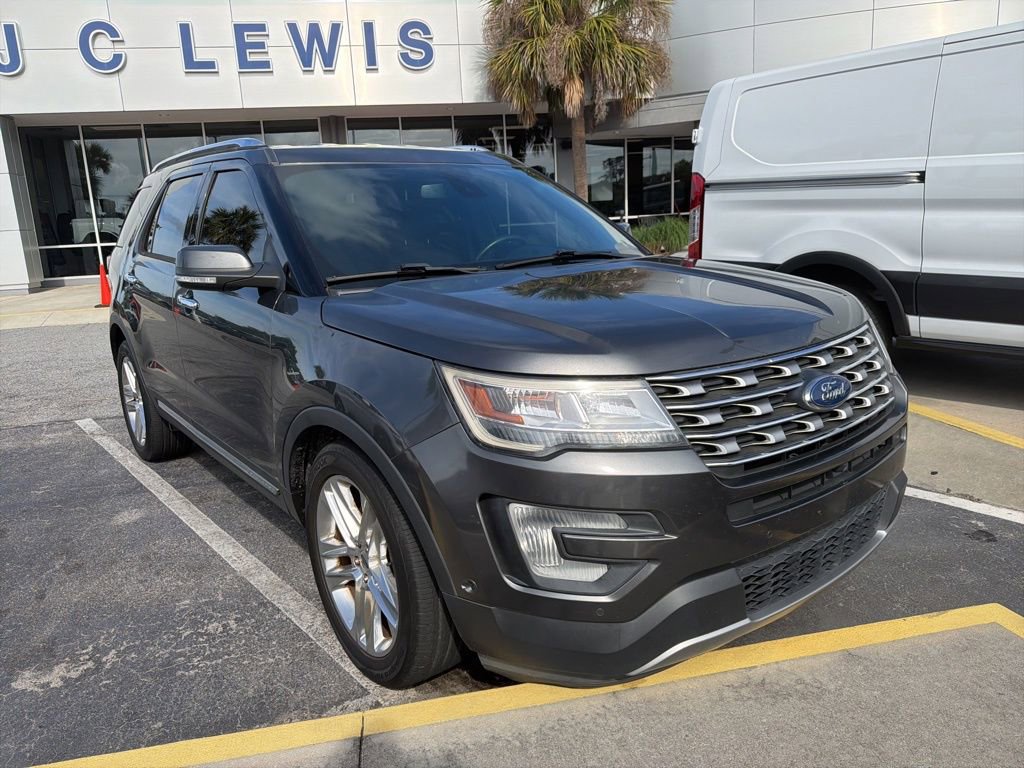 Used 2017 Ford Explorer Limited w/ Equipment Group 301A image 1