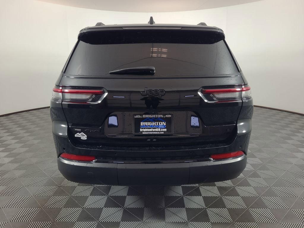 Used 2022 Jeep Grand Cherokee L Laredo AWD/4WD image 4