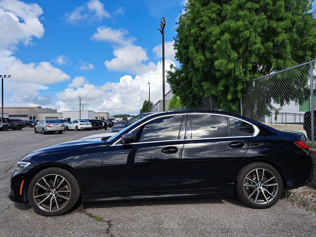 Used 2020 BMW 330i Sedan w/ Premium Package RWD image 2