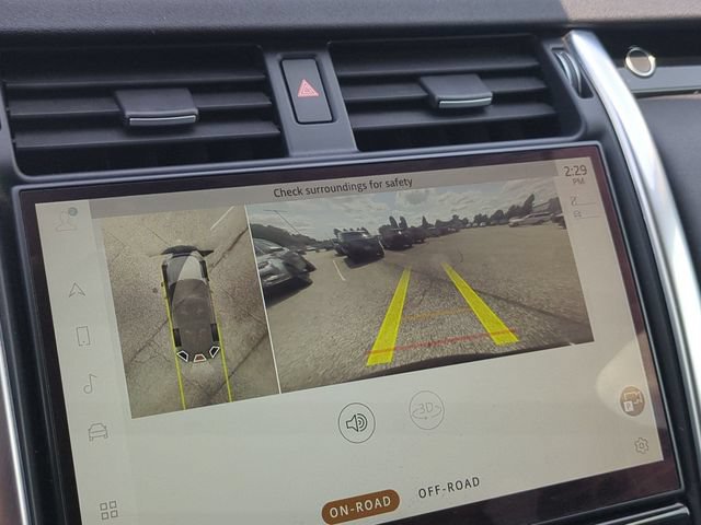 Used 2022 Land Rover Discovery S AWD/4WD image 10