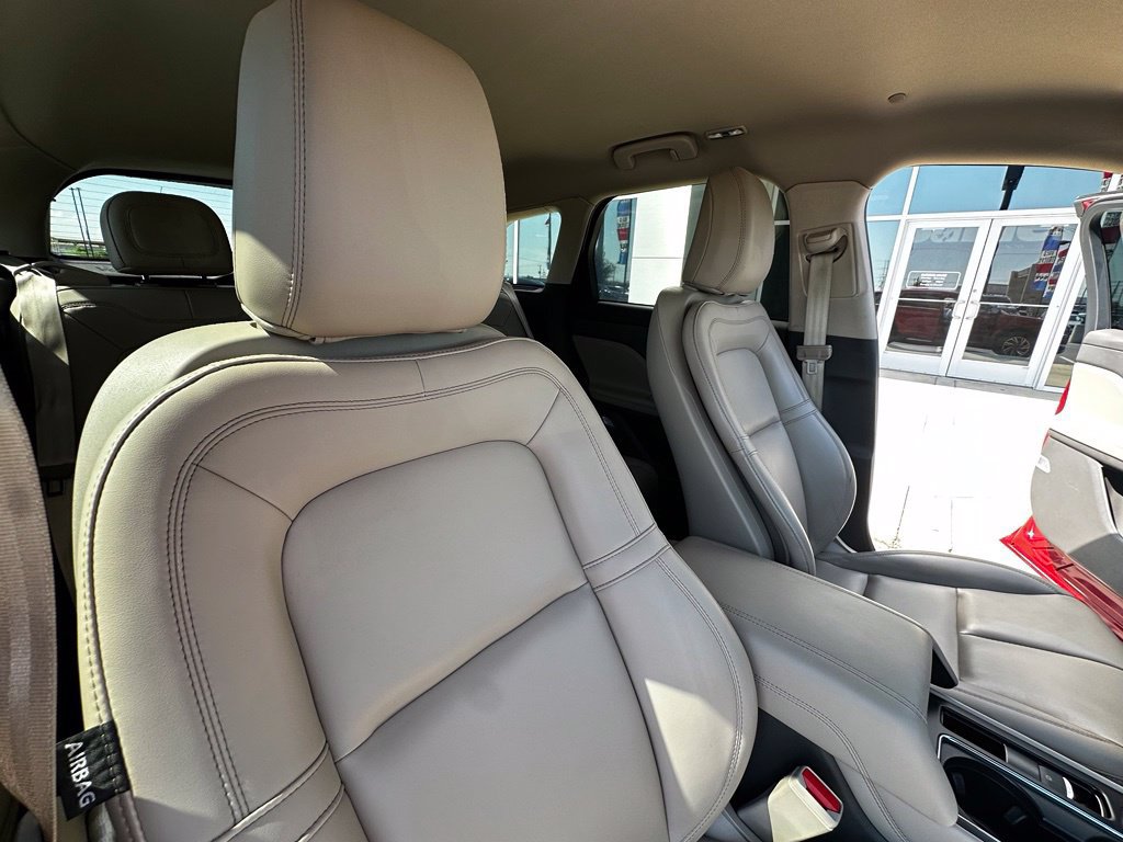 Used 2024 Lincoln Corsair FWD image 28
