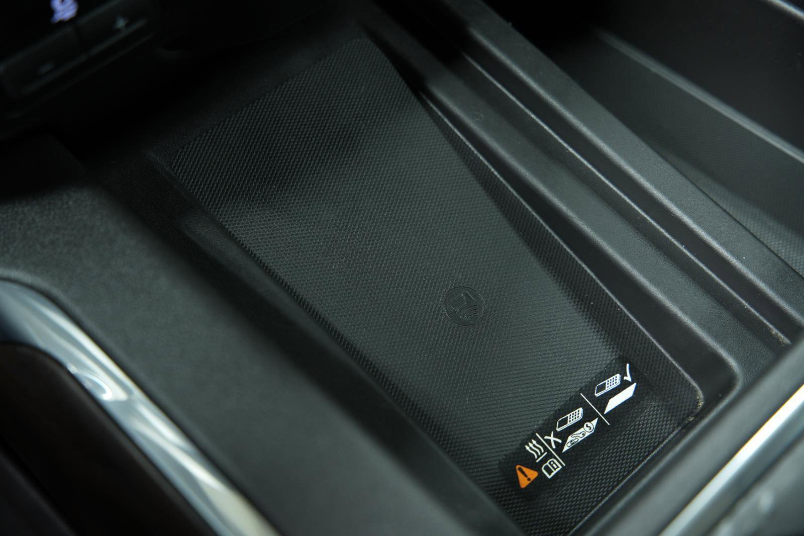 Used 2020 GMC Sierra 1500 SLT w/ SLT Premium Plus Package image 39