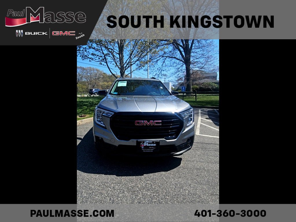 Used 2023 GMC Terrain SLT w/ Infotainment Package II AWD/4WD image 10