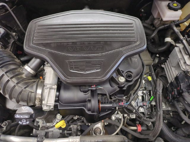 Certified 2024 Cadillac XT5 Premium Luxury w/ LPO, Floor Liner Package AWD/4WD image 28
