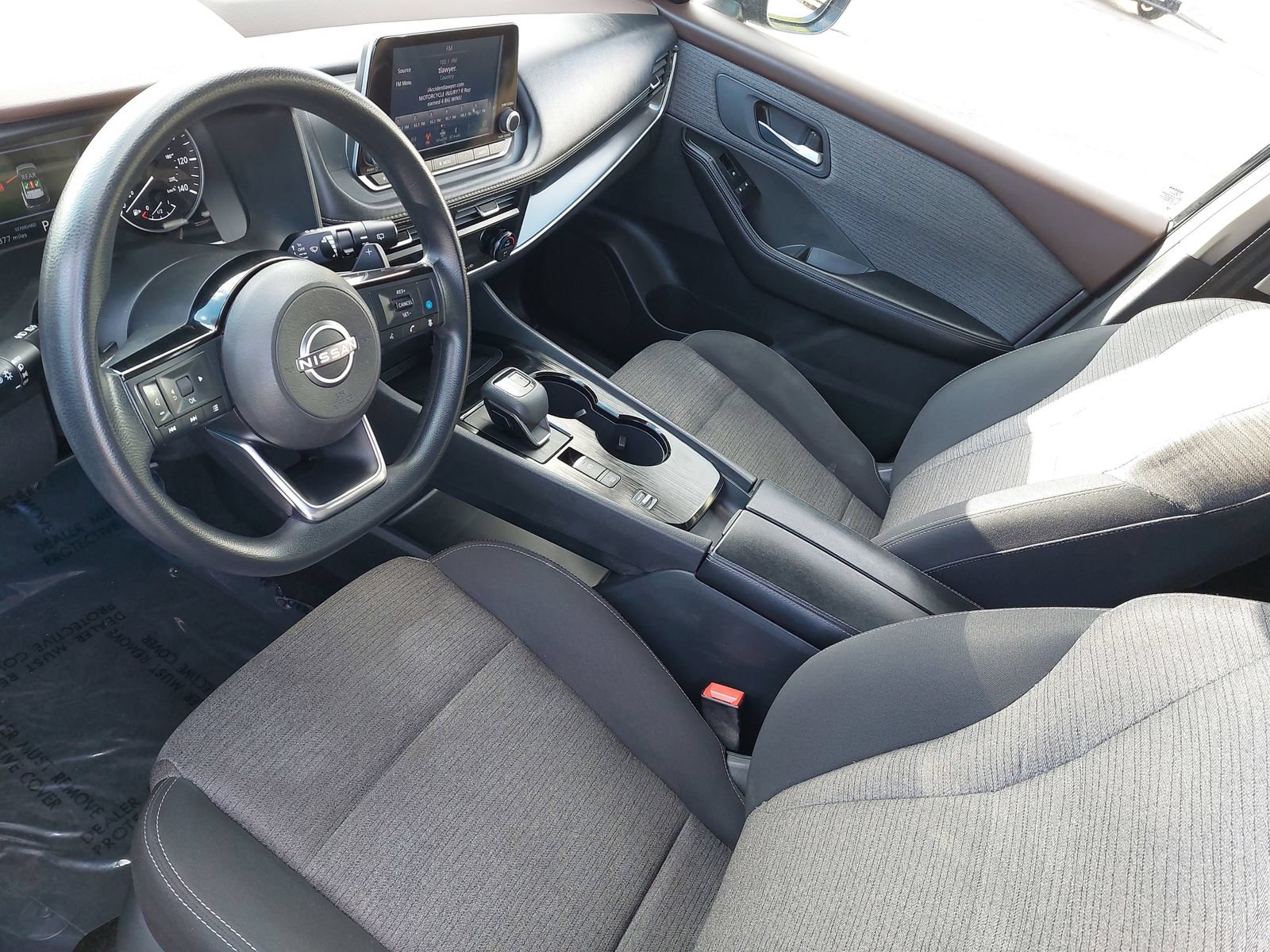 Used 2023 Nissan Rogue SV FWD image 15