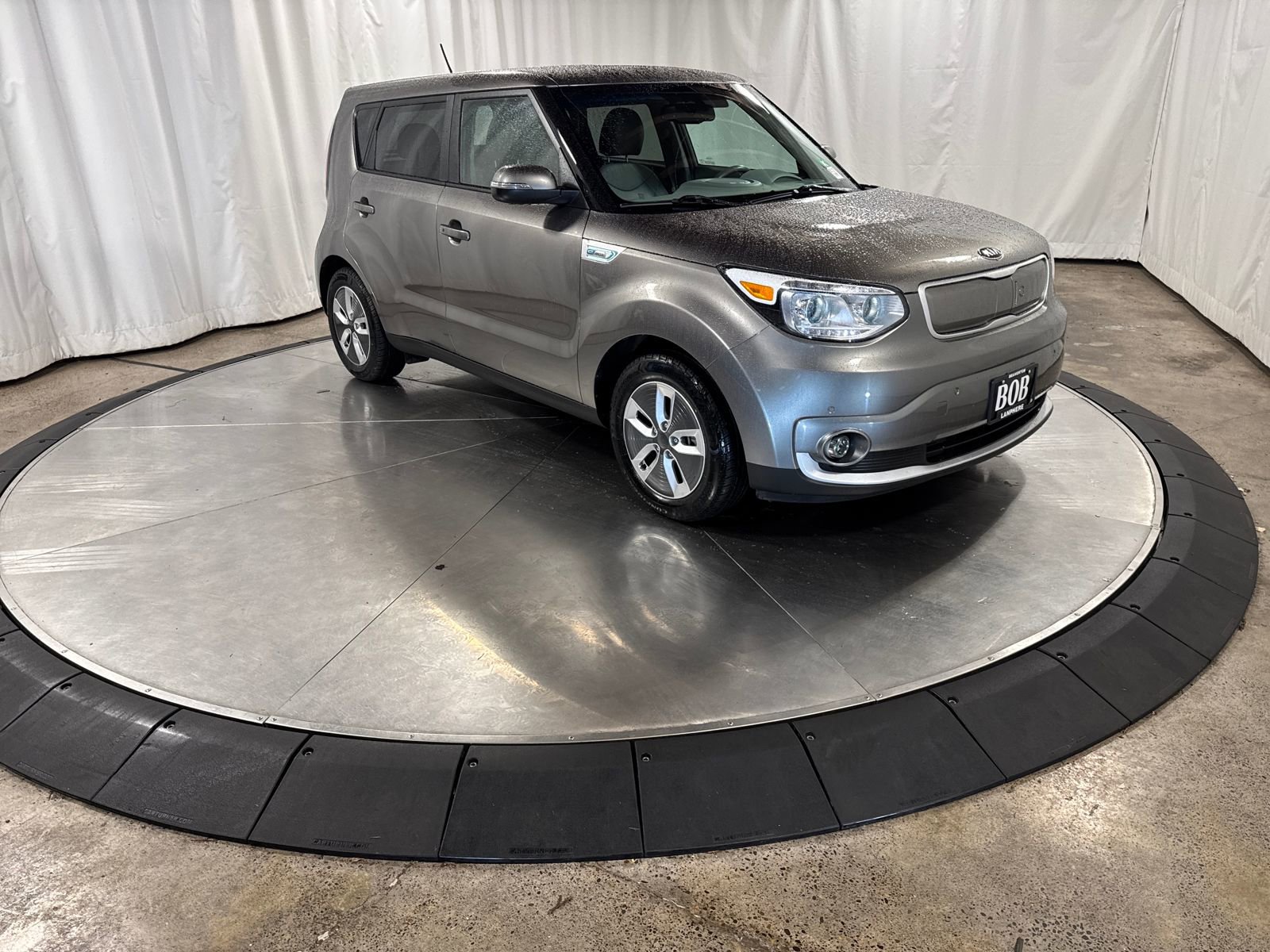 Used 2018 Kia Soul EV + FWD image 10