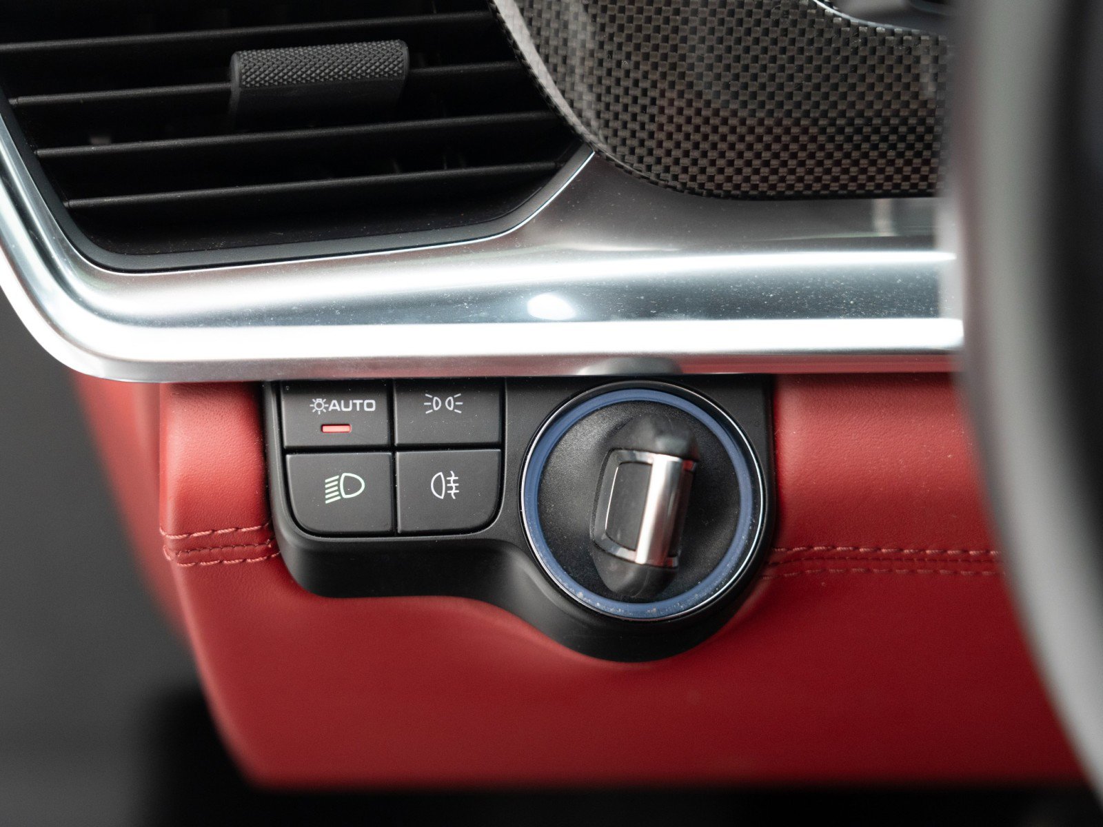 Certified 2023 Porsche Panamera GTS image 29